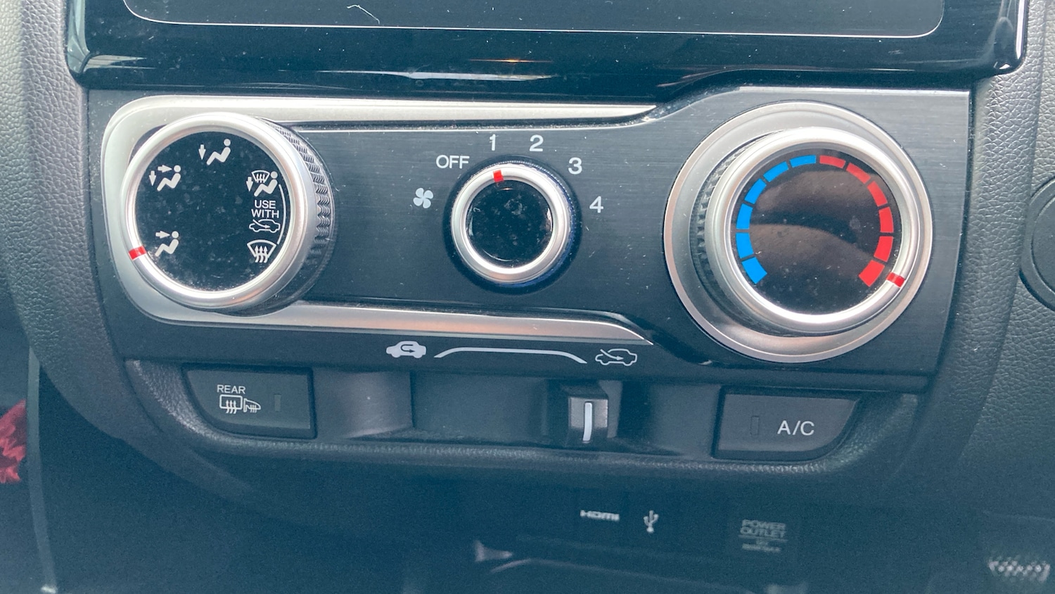 Used Honda Jazz 2017 for sale - 76465990: Photo 39