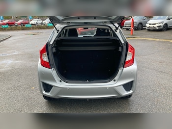 Used Honda Jazz 2017 for sale - 76465990: Photo