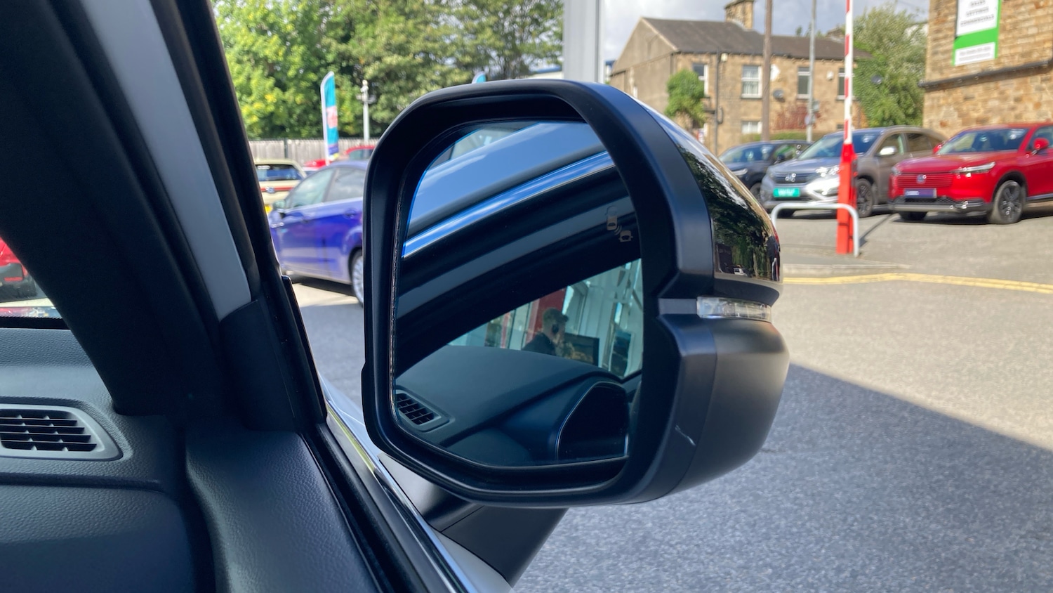 Used Honda CR-V 2023 for sale - 75910855: Photo 39