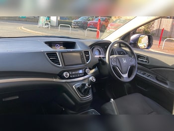 Used Honda CR-V 2018 for sale - 75894535: Photo
