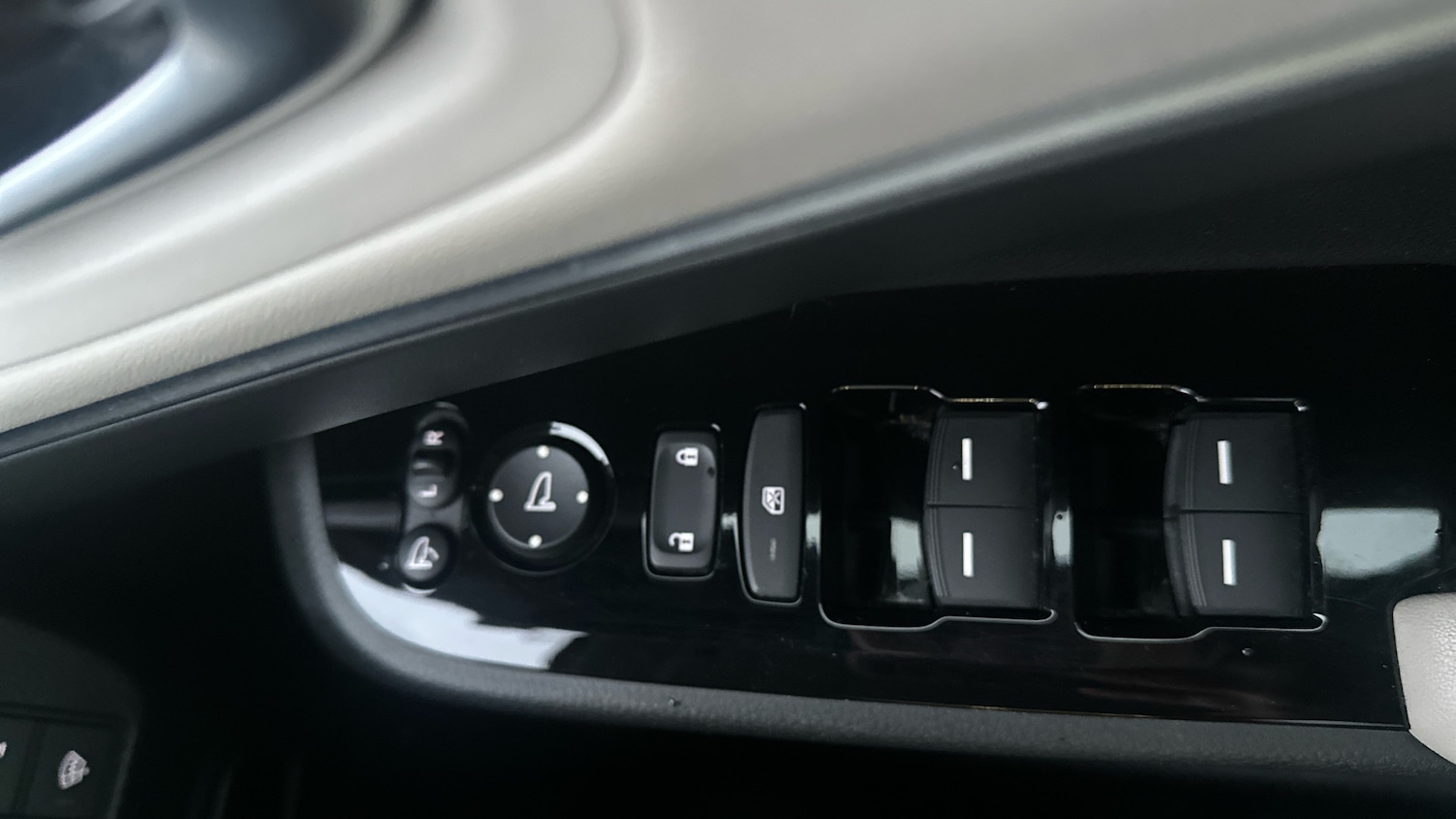 Used Honda HR-V 2022 for sale - 77136819: Photo 33