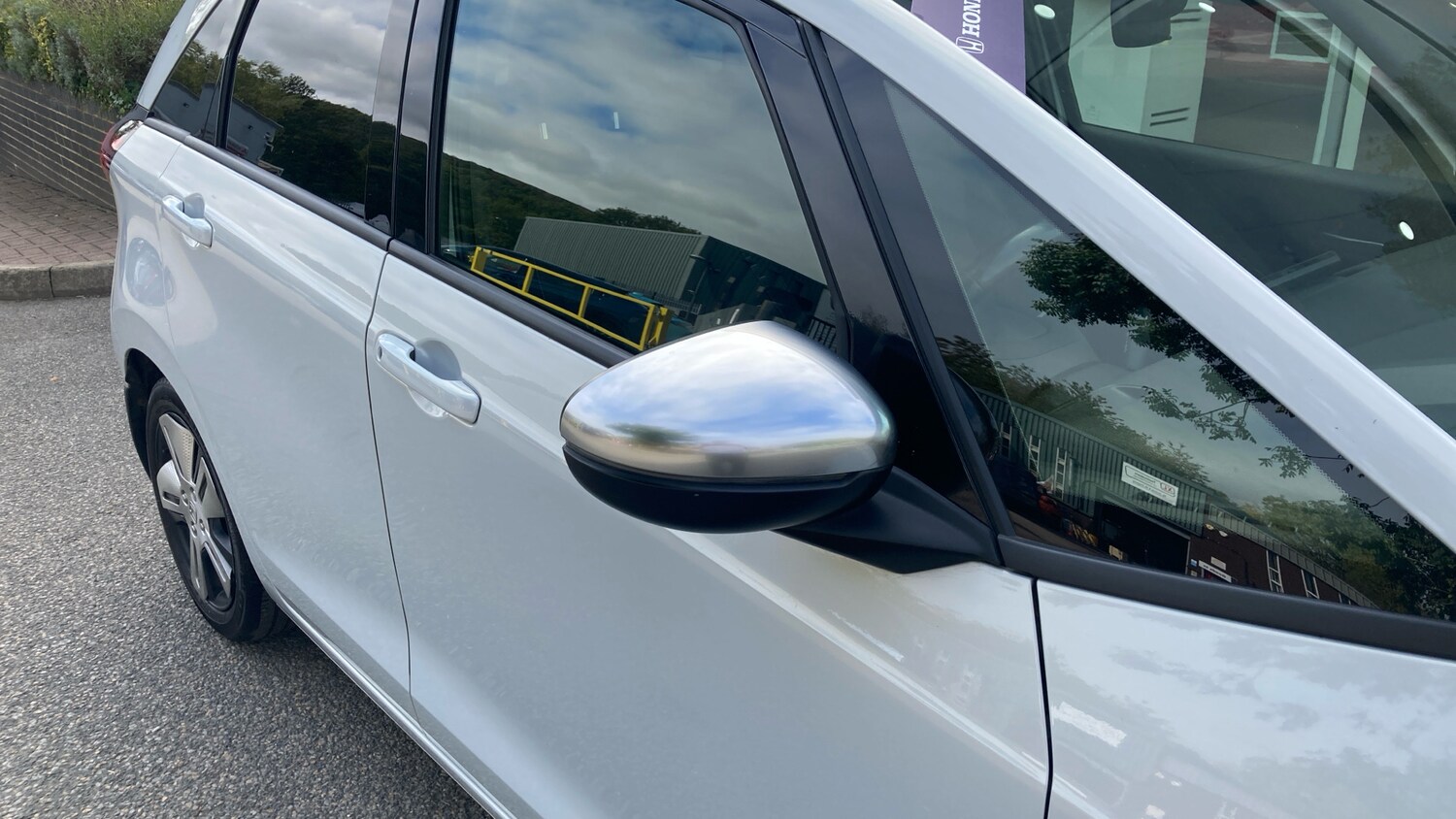 Vehicle 27