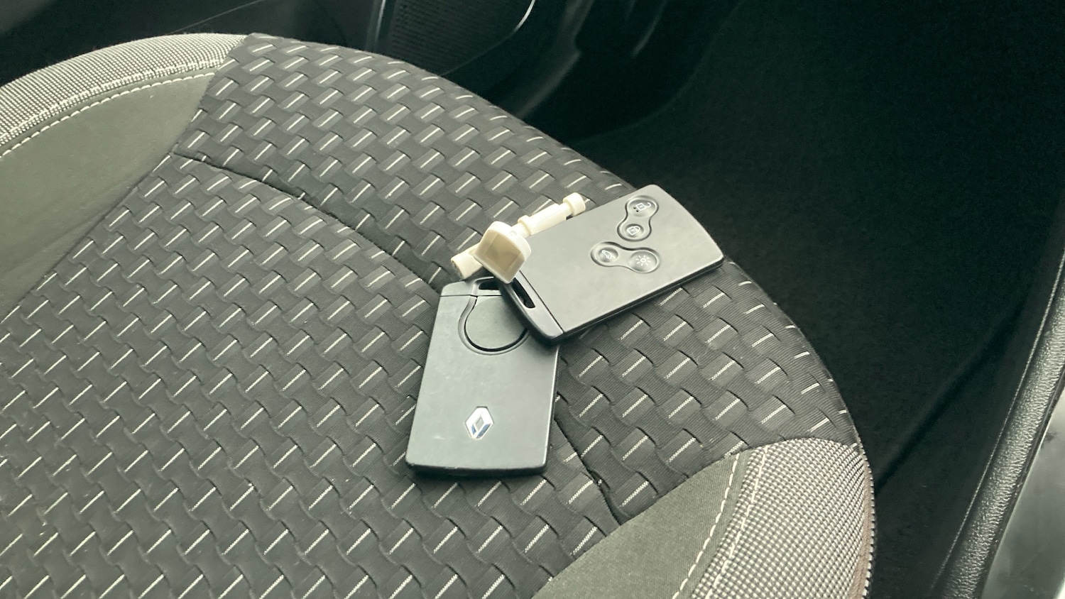 Used Renault Captur 2018 for sale - 76741045: Photo 20