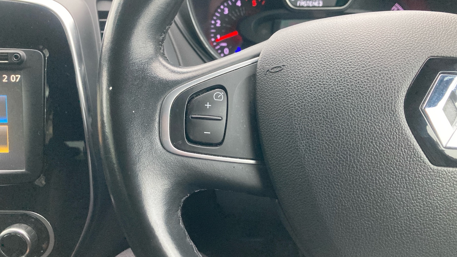 Used Renault Captur 2018 for sale - 76741045: Photo 40