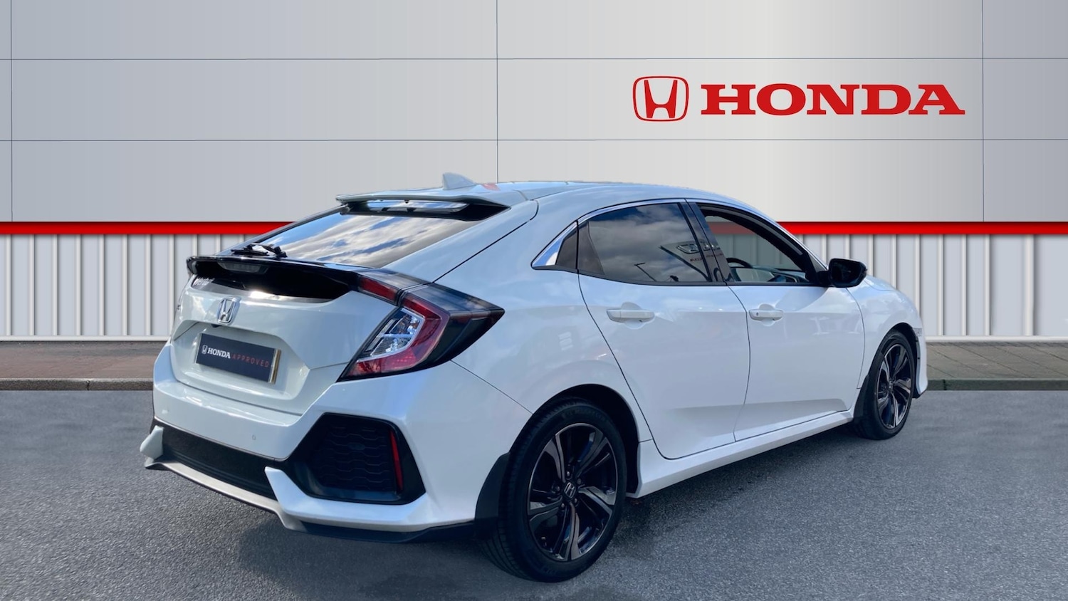 Used Honda Civic 2017 for sale - 76115733: Photo 12