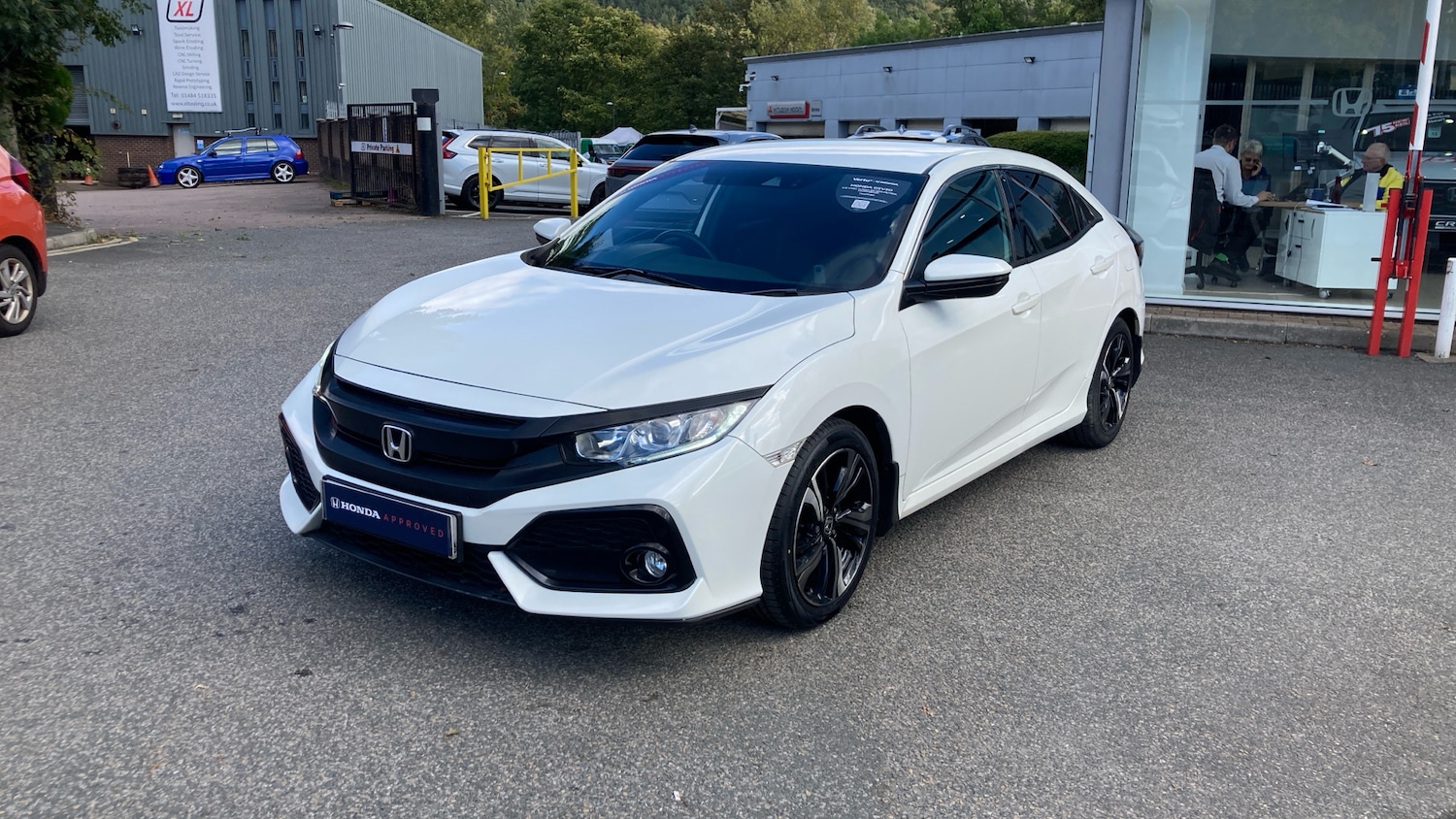 Used Honda Civic 2017 for sale - 76115733: Photo 29