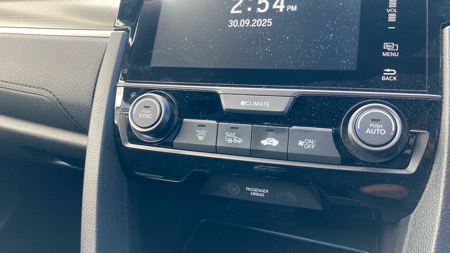 Used Honda Civic 2017 for sale - 76115733: Photo 37