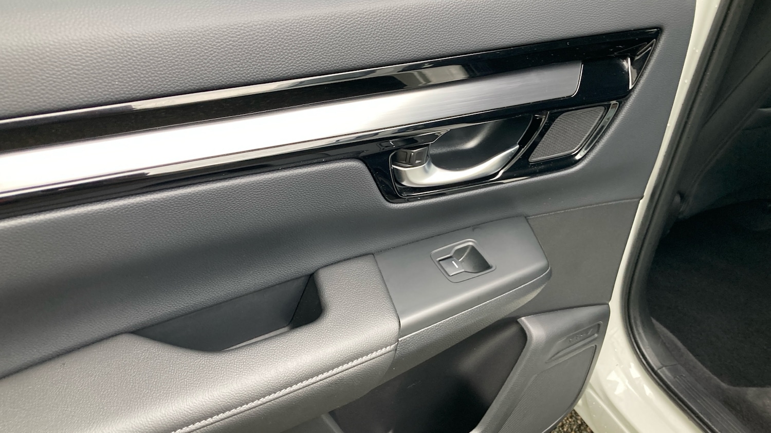 Used Honda CR-V 2025 for sale - 76547588: Photo 31