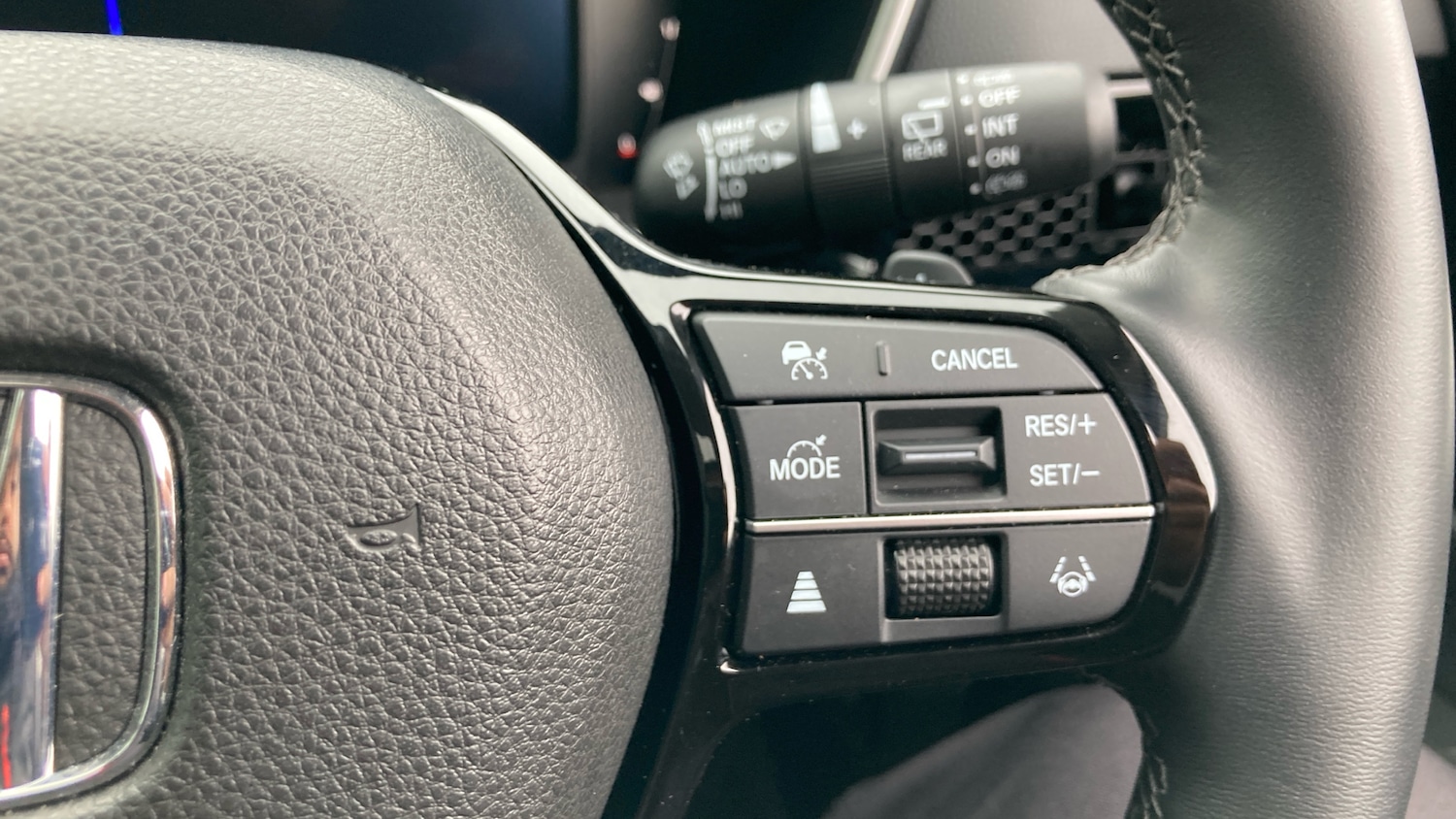 Used Honda CR-V 2025 for sale - 76547588: Photo 39