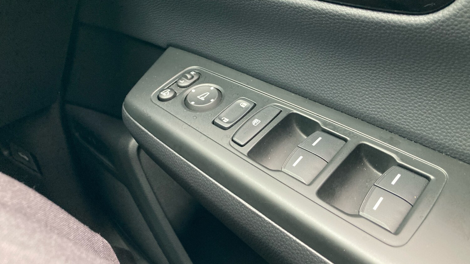 Used Honda CR-V 2025 for sale - 76547588: Photo 43