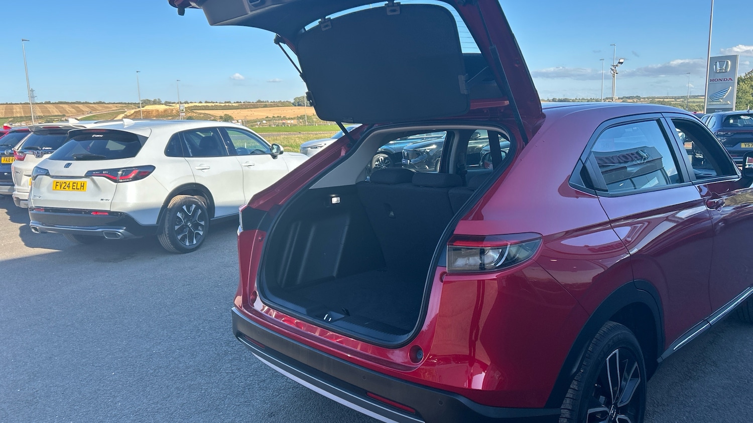 Used Honda HR-V 2024 for sale - 76611565: Photo 16