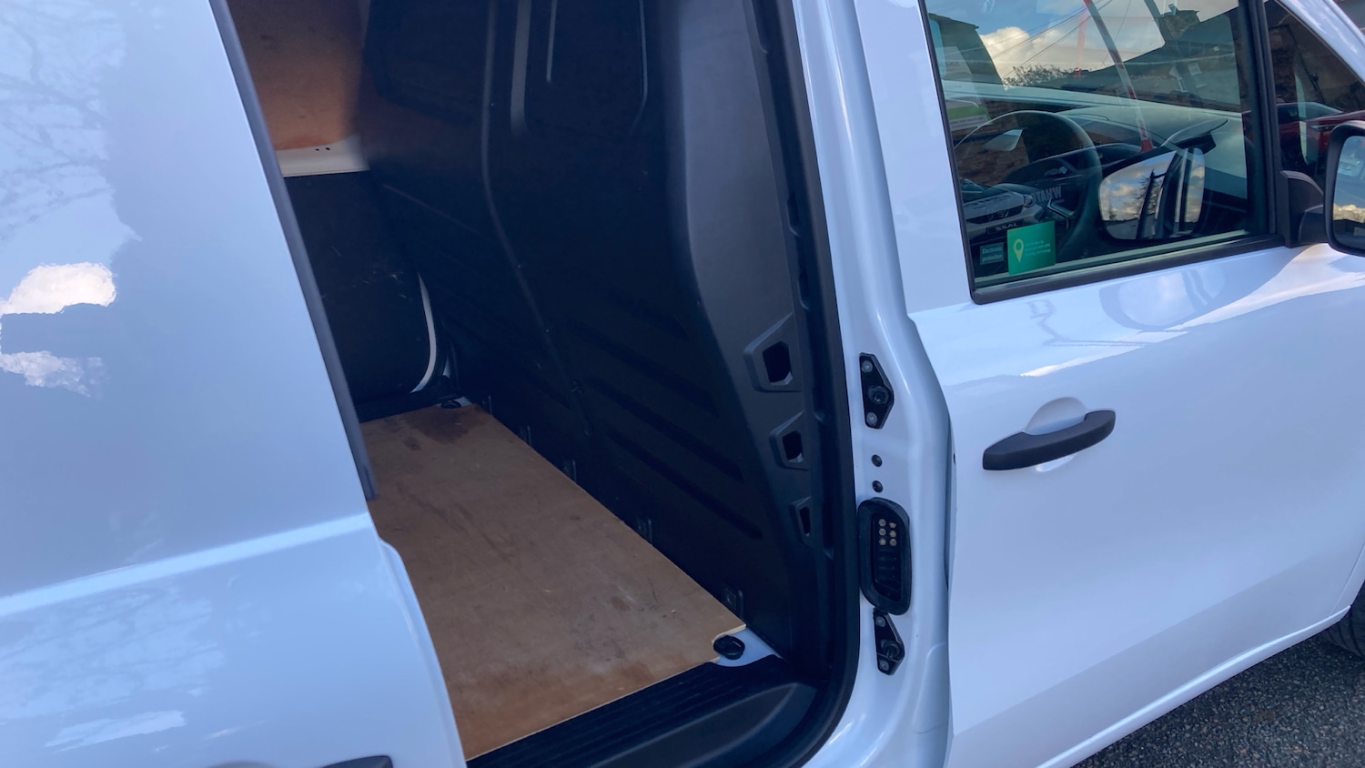 Used Renault Kangoo 2024 for sale - 76568406: Photo 28