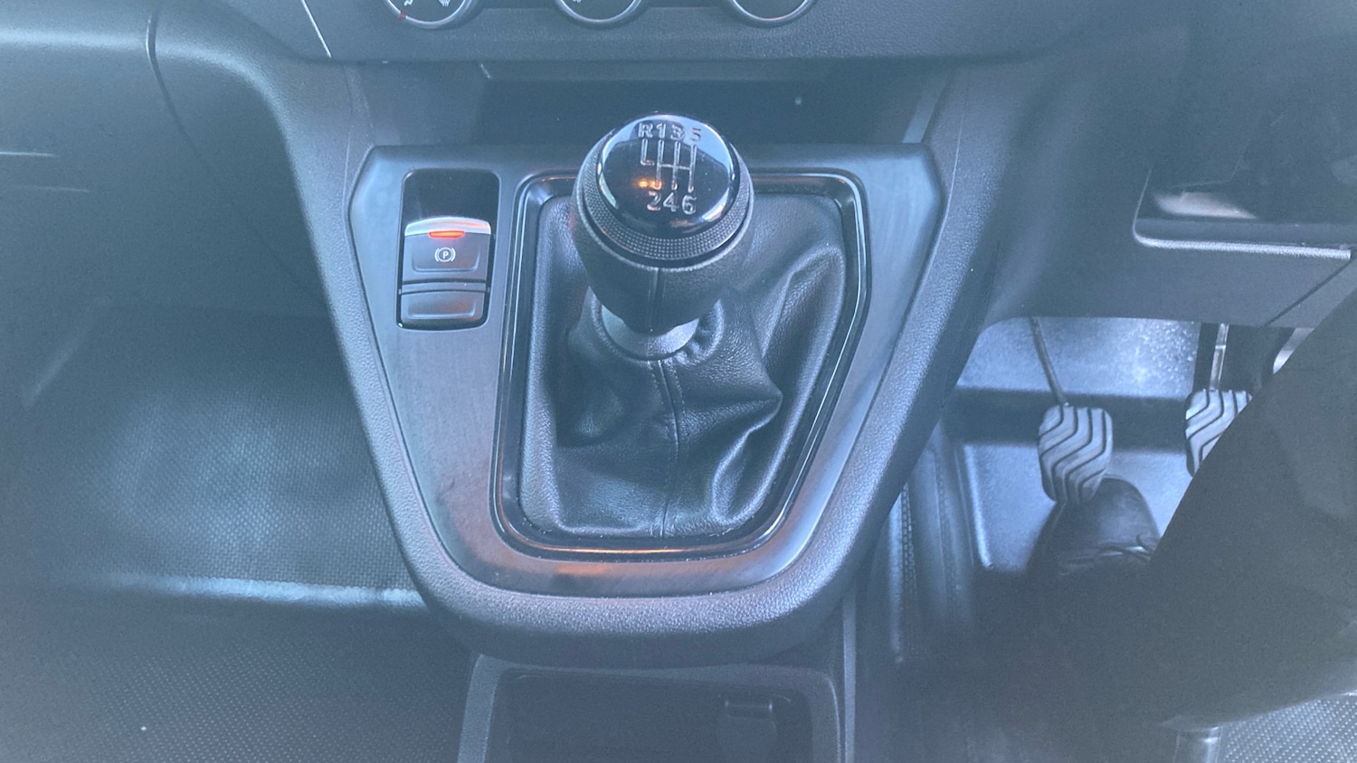 Used Renault Kangoo 2024 for sale - 76568406: Photo 35