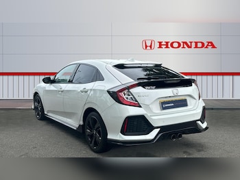 Used Honda Civic 2018 for sale - 76026039: Photo