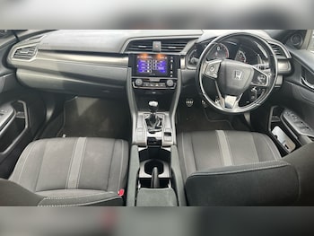 Used Honda Civic 2018 for sale - 76026039: Photo