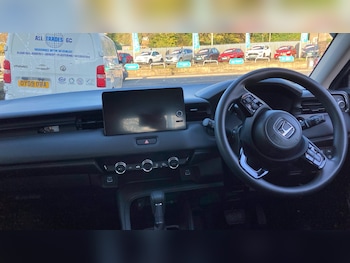 Used Honda HR-V 2023 for sale - 76510606: Photo