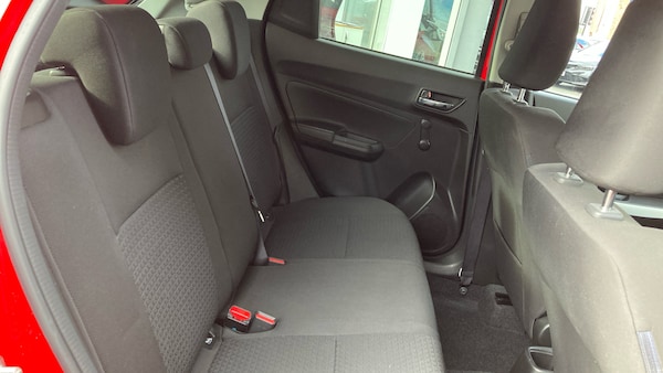 Used Suzuki Swift 2018 for sale - 76222146: Photo 33