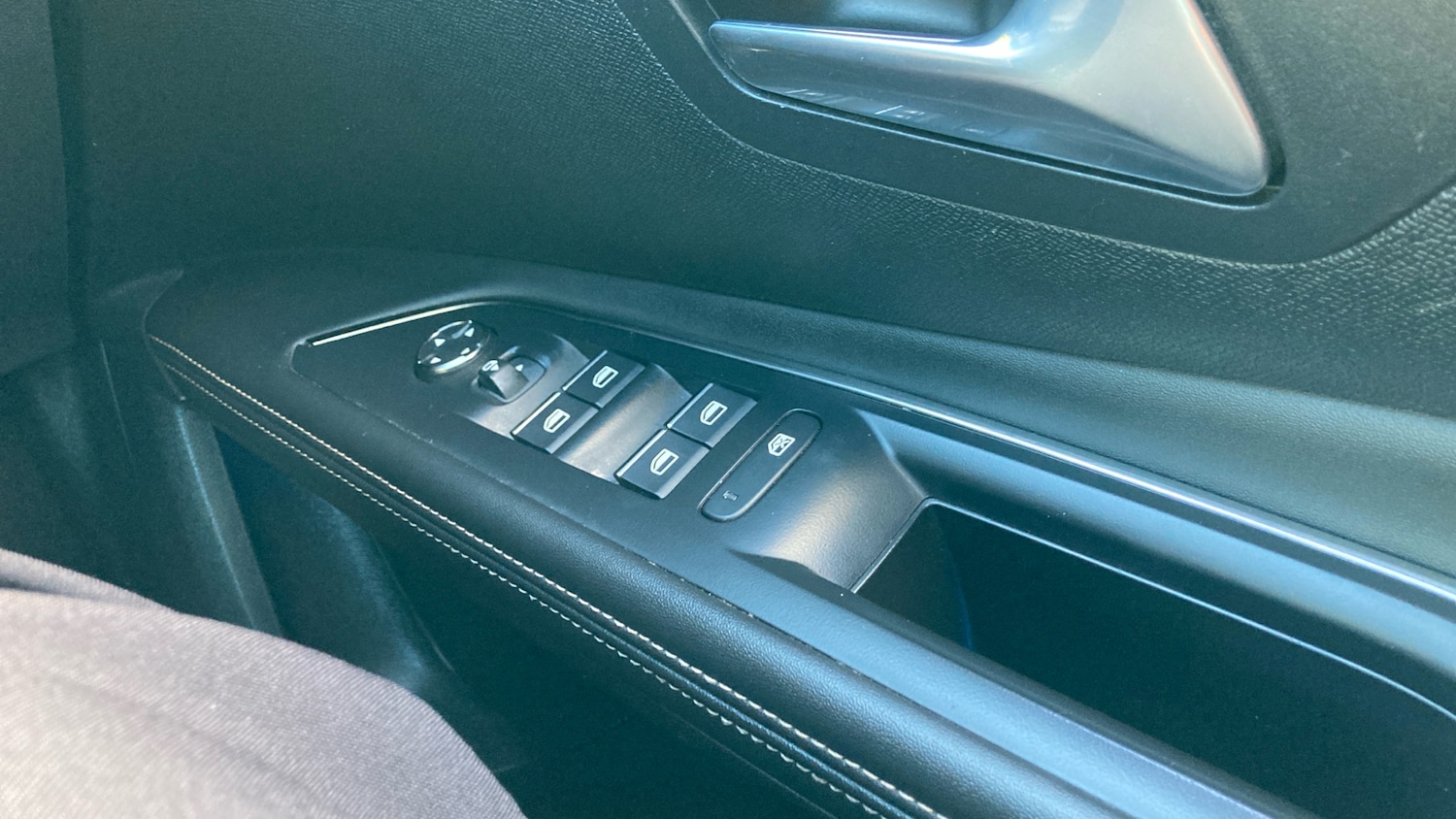 Used Peugeot 5008 2022 for sale - 77262191: Photo 41