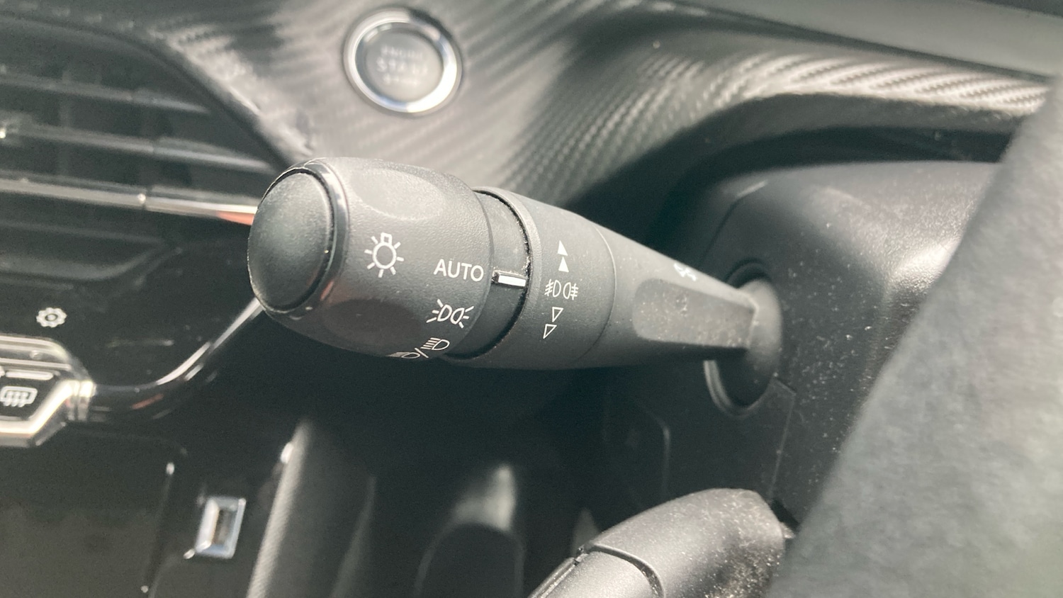 Used Peugeot 2008 2020 for sale - 77449428: Photo 33