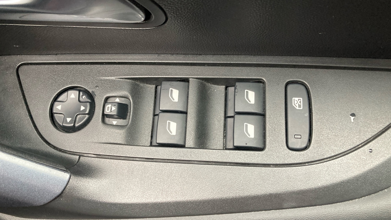 Used Peugeot 2008 2020 for sale - 77449428: Photo 36