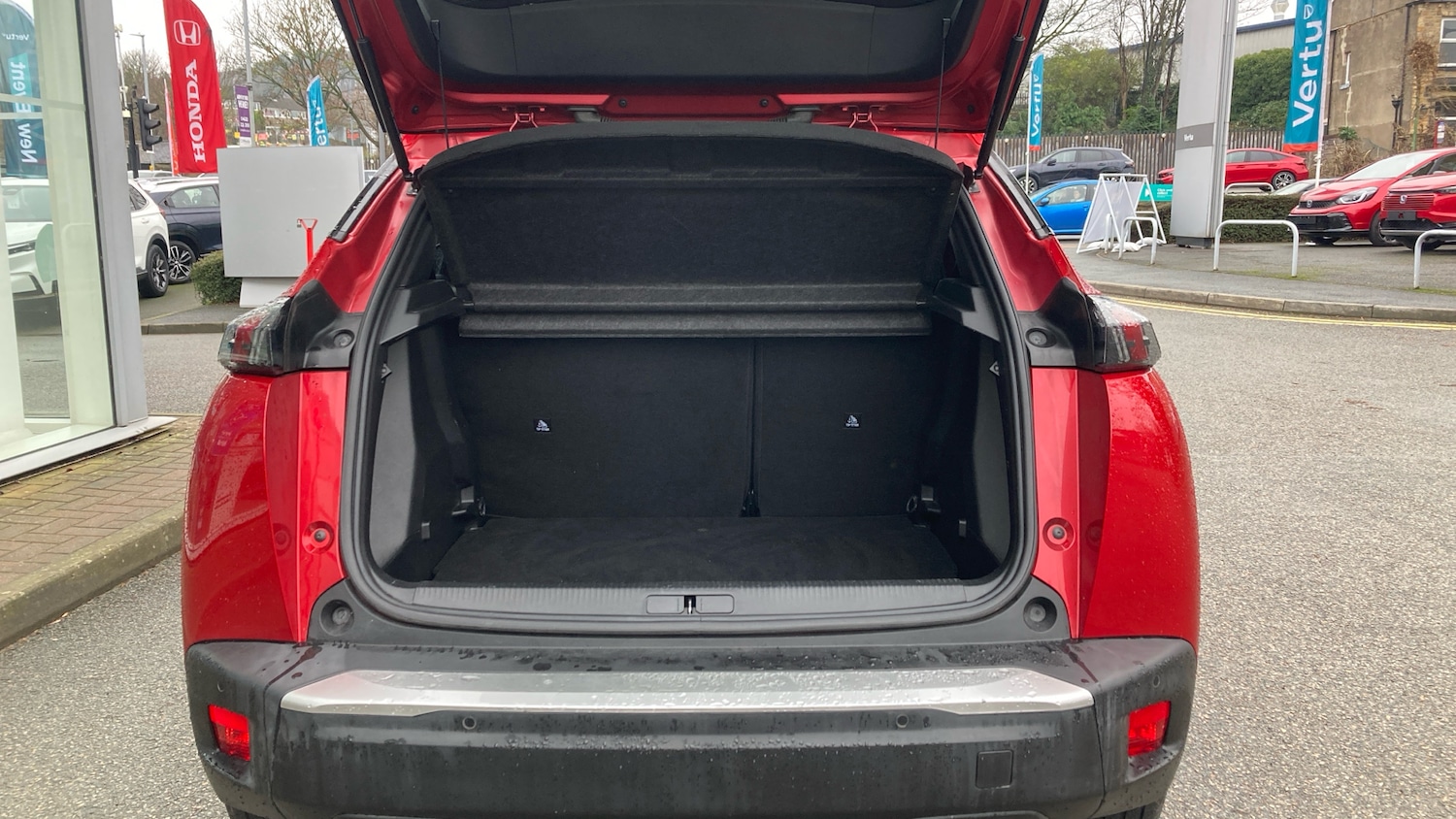 Used Peugeot 2008 2020 for sale - 77449428: Photo 4