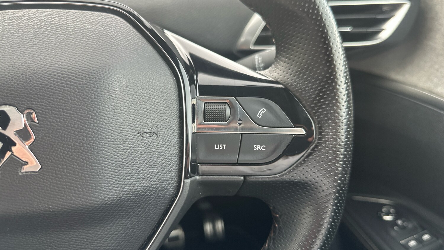 Used Peugeot 5008 2022 for sale - 76340465: Photo 21