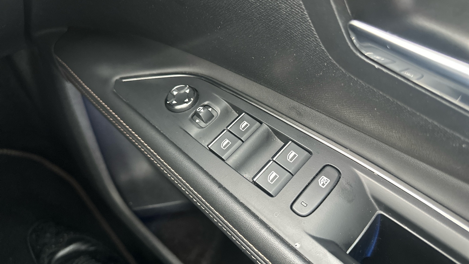 Used Peugeot 5008 2022 for sale - 76340465: Photo 23