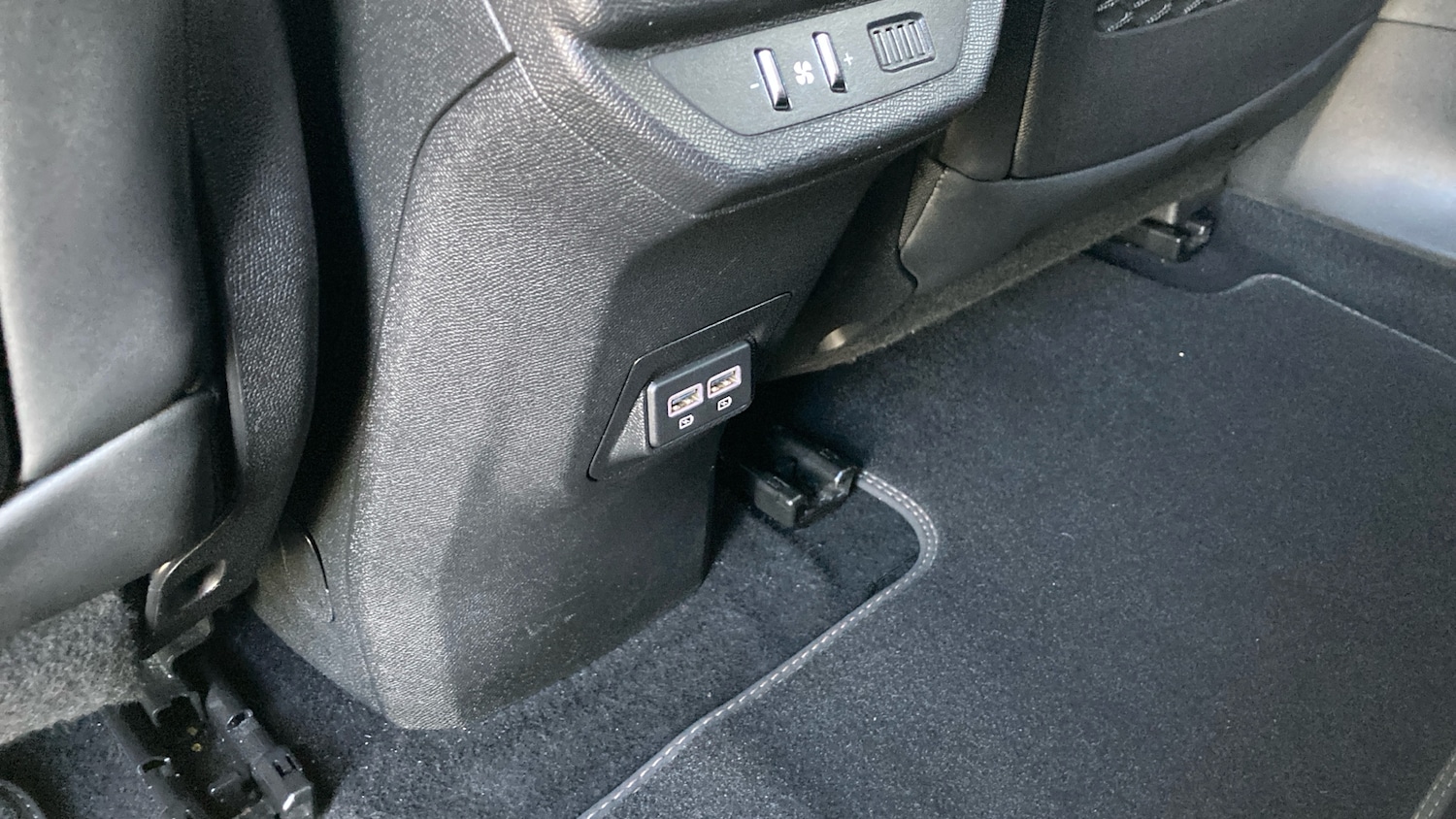 Used Peugeot 5008 2022 for sale - 76340465: Photo 37