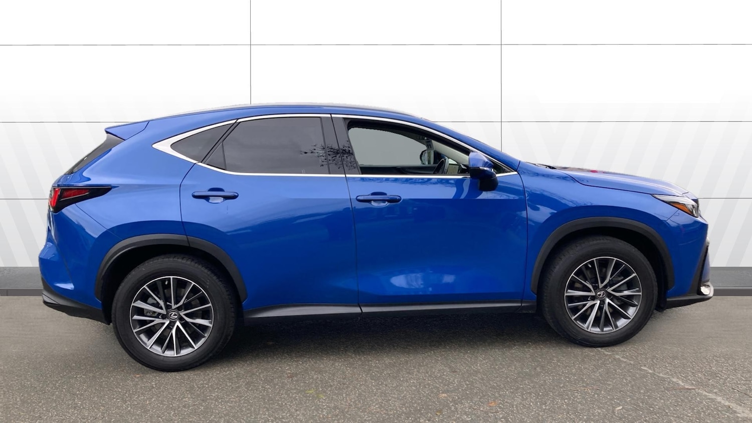 Used Lexus NX 2023 for sale - 76492102: Photo 5