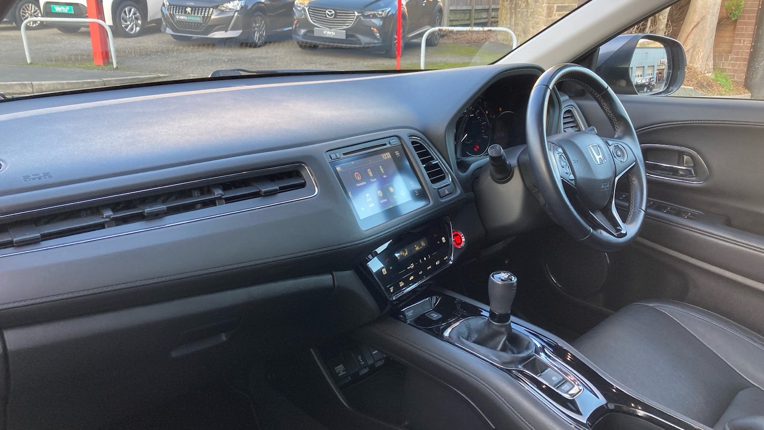 Used Honda HR-V 2019 for sale - 77113266: Photo 2