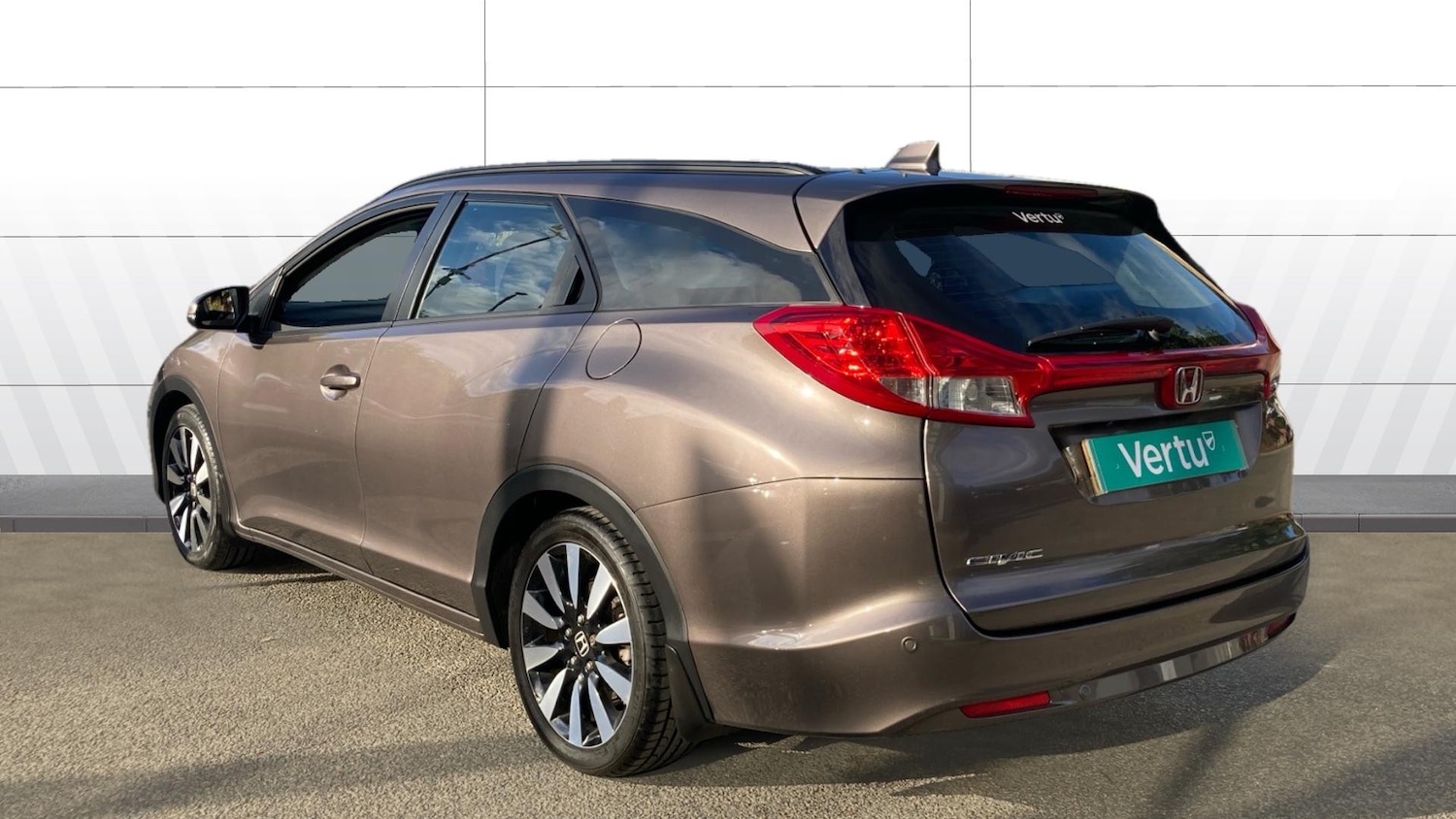 Used Honda Civic 2015 for sale - 76065937: Photo 2