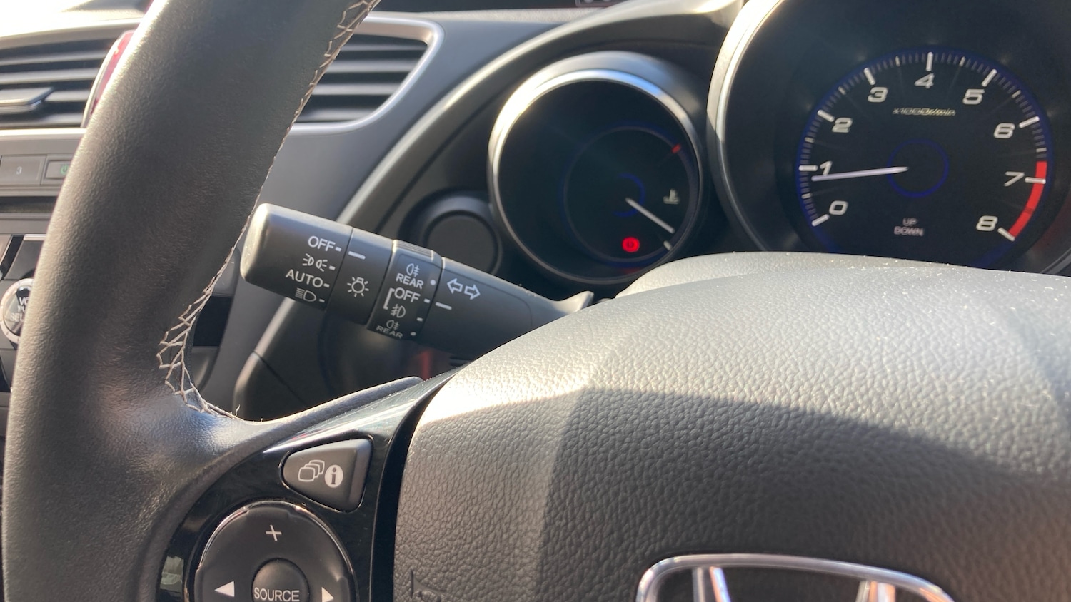 Used Honda Civic 2015 for sale - 76065937: Photo 28