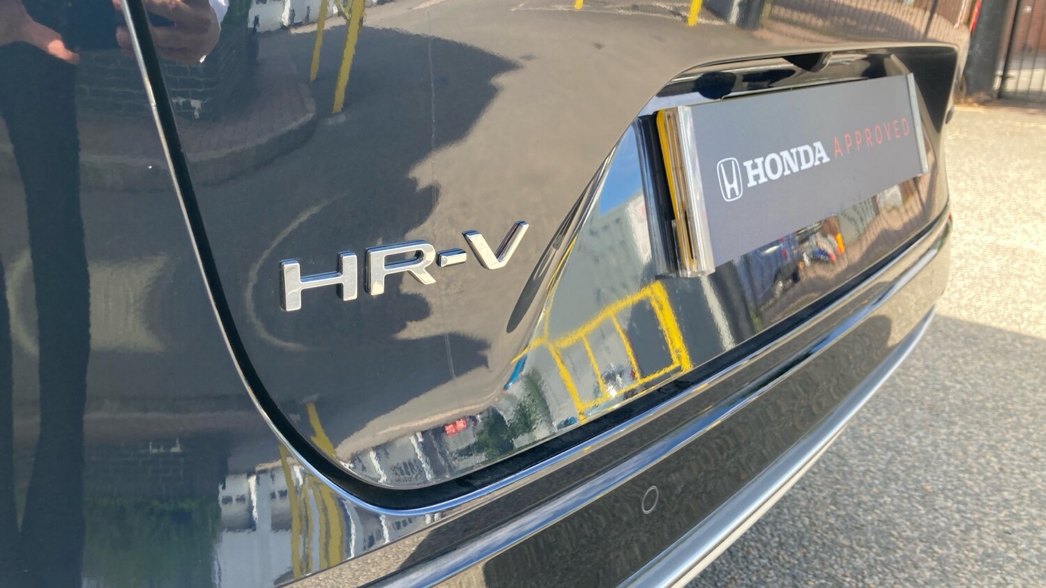 2025 Honda HR-V 1.5 eHEV Advance Style 5dr CVT Hybrid Hatchback Hatchback Hybrid - Picture 16 of 24