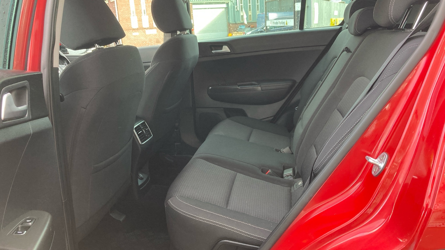 Used Kia Sportage 2018 for sale - 76637576: Photo 16