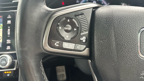 Used Honda Civic 2018 for sale - 76198076: Photo 21