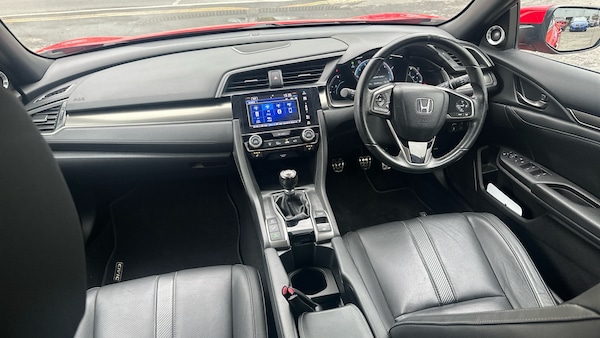 Used Honda Civic 2018 for sale - 76198076: Photo 34