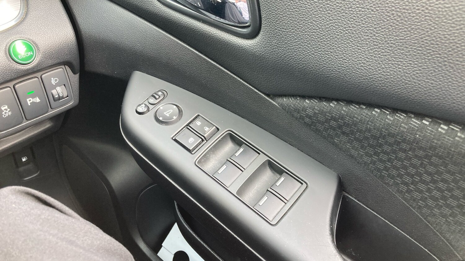 Vehicle 28