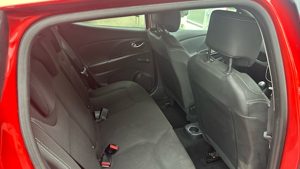 Used Renault Clio 2015 for sale - 76281067: Photo 16