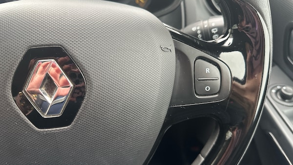 Used Renault Clio 2015 for sale - 76281067: Photo 22