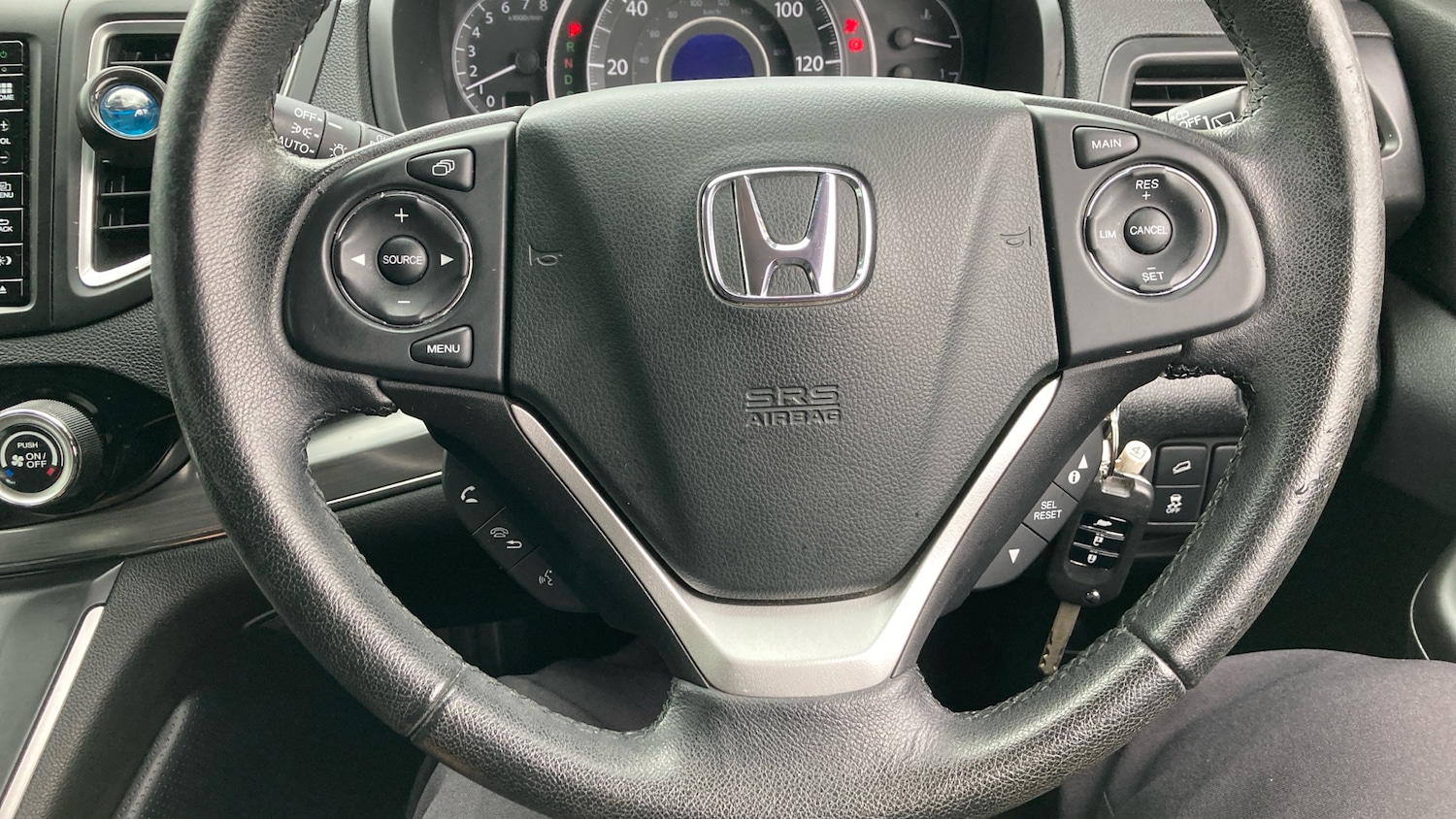 Used Honda CR-V 2018 for sale - 76428576: Photo 38