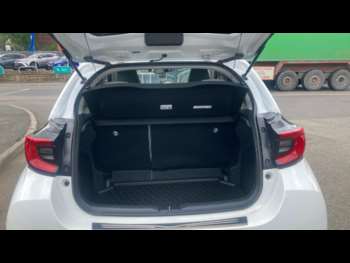 Used Toyota Yaris 2022 for sale - 74902549: Photo