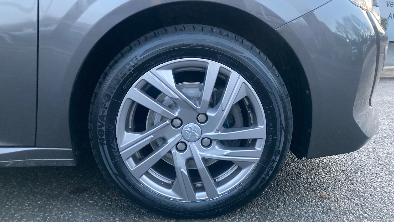 Used Peugeot 208 2020 for sale - 76818725: Photo 36