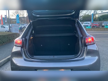 Used Peugeot 208 2020 for sale - 76818725: Photo