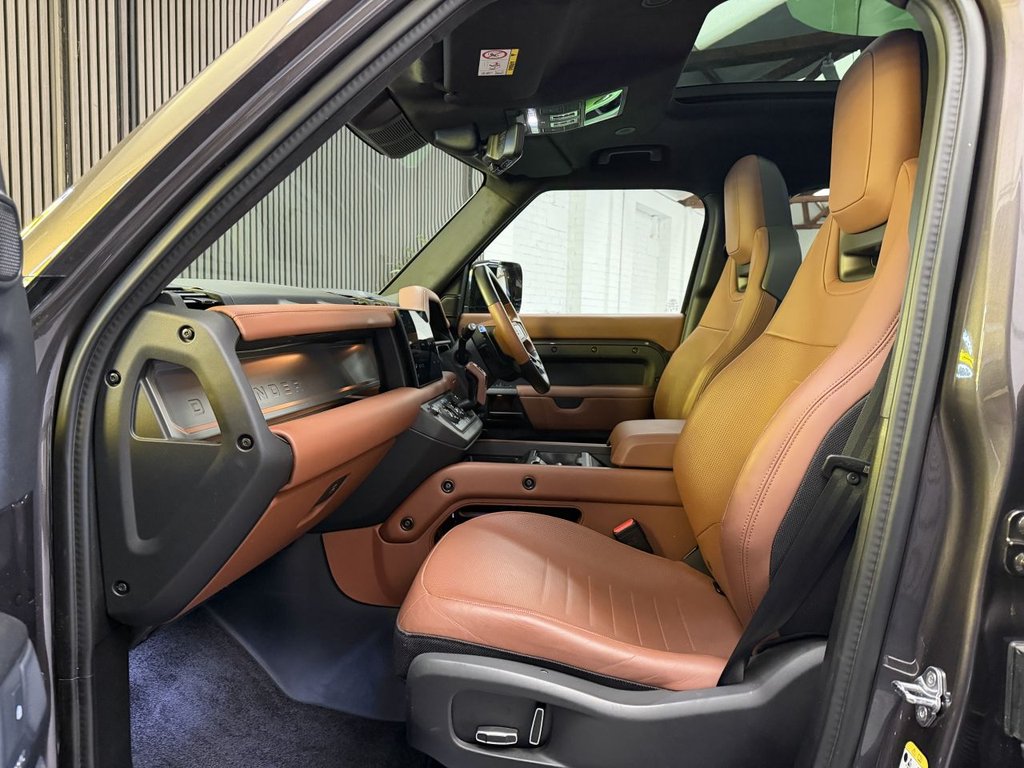 Used Land Rover Defender 2025 for sale - 78102705: Photo 10