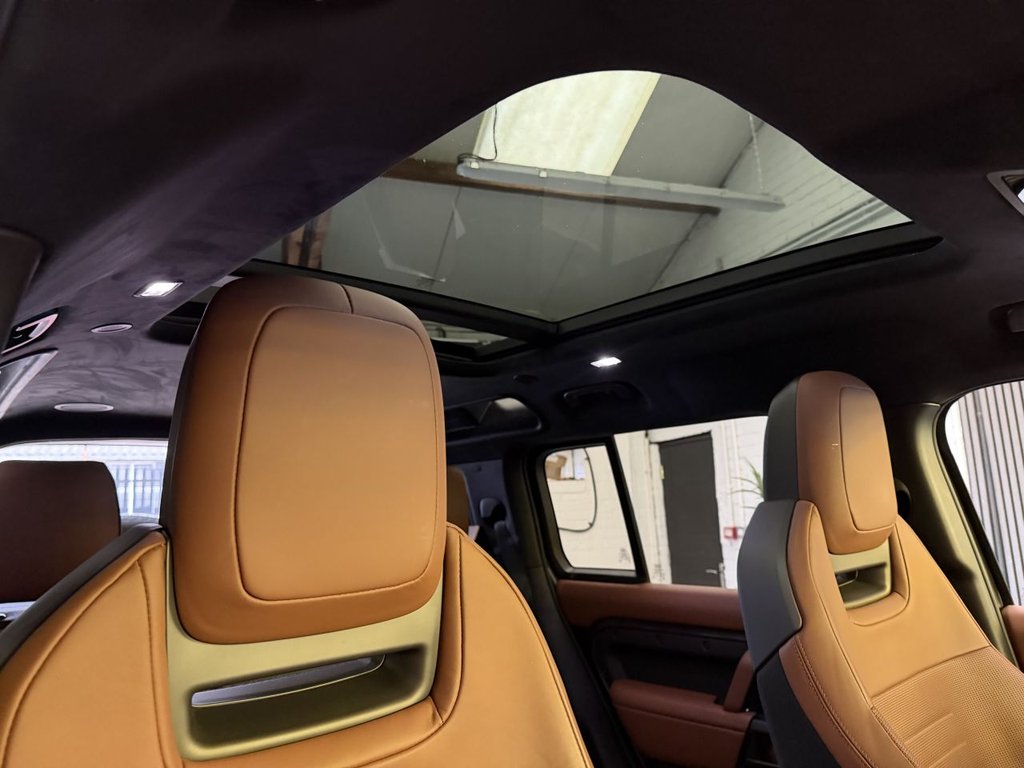 Used Land Rover Defender 2025 for sale - 78102705: Photo 15