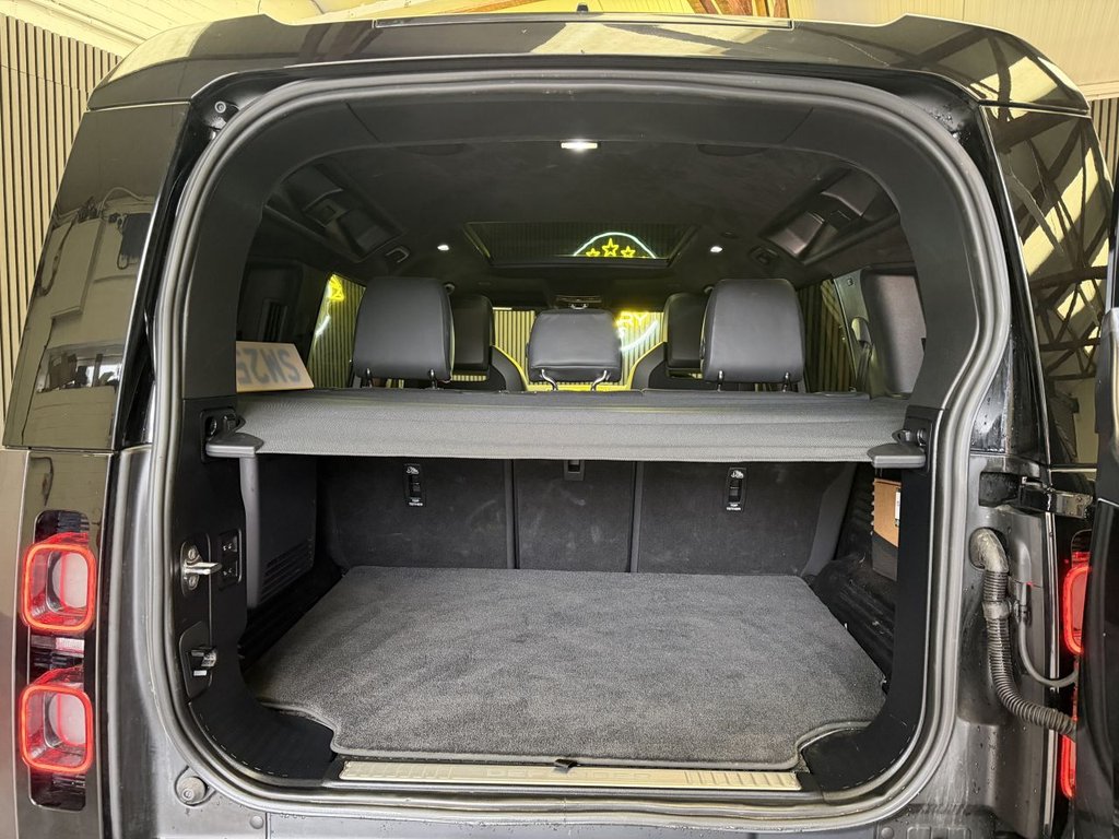 Used Land Rover Defender 2025 for sale - 78102705: Photo 18