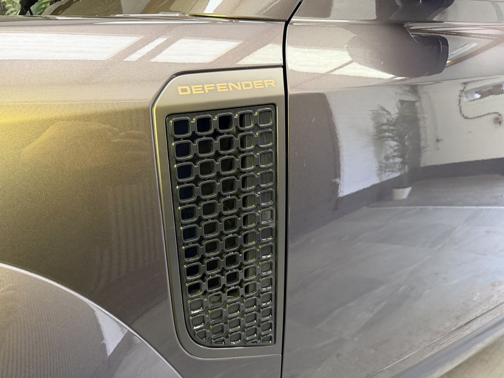 Used Land Rover Defender 2025 for sale - 78102705: Photo 19