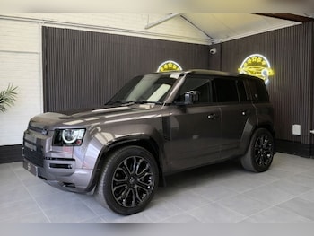 Used Land Rover Defender 2025 for sale - 78102705: Photo