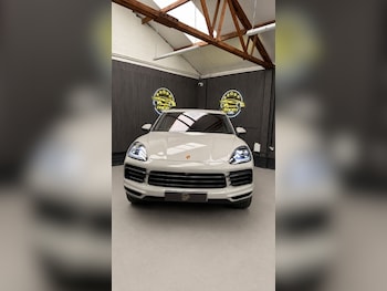 Used Porsche Cayenne 2023 for sale - 78682500: Photo