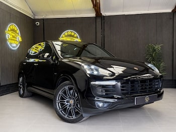 Used Porsche Cayenne 2017 for sale - 78533935: Photo